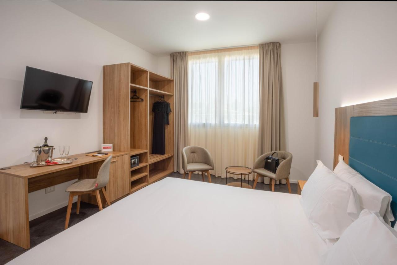 V Hotel 안코나 외부 사진